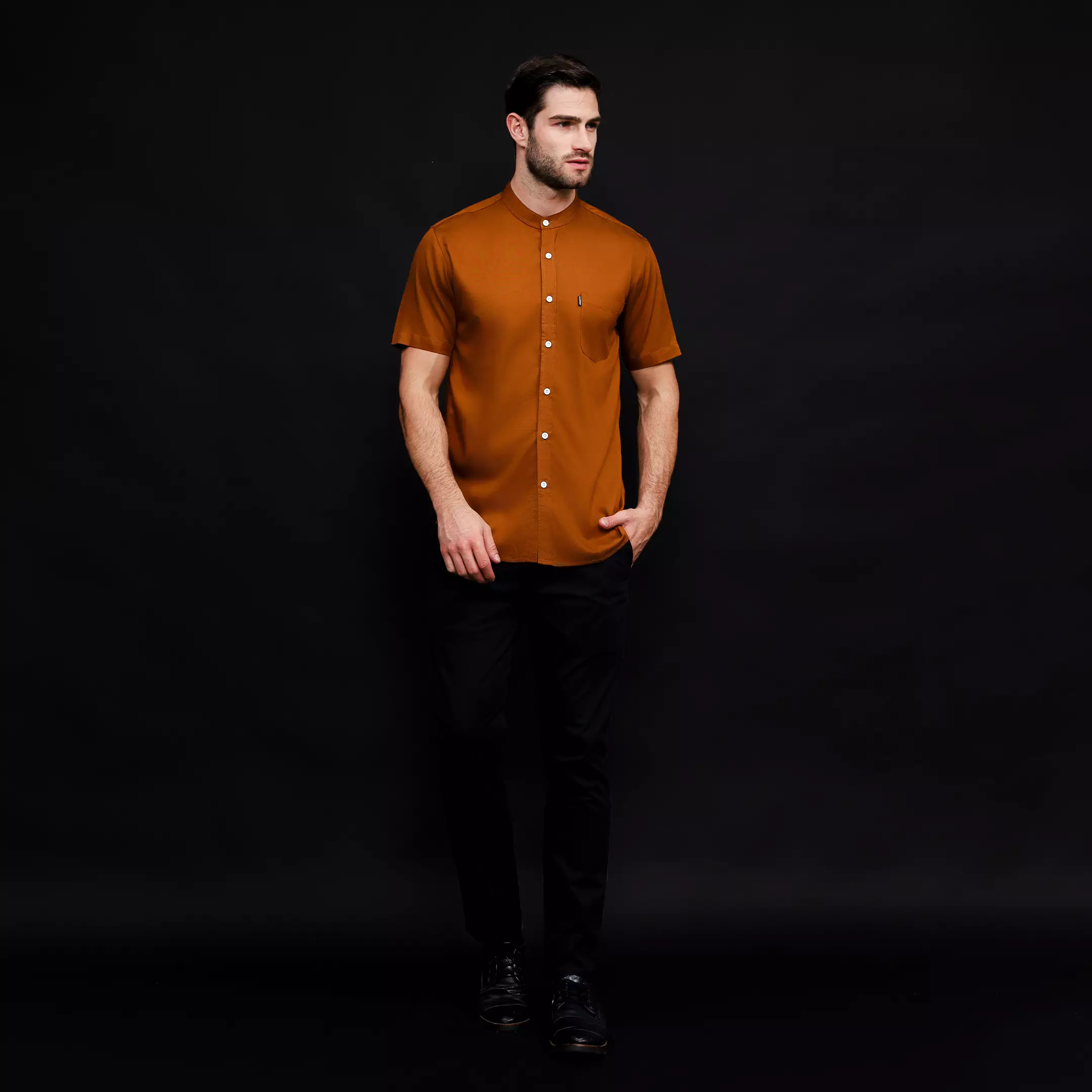 Rayon Shanghai Kemeja Pendek Polos Caramel