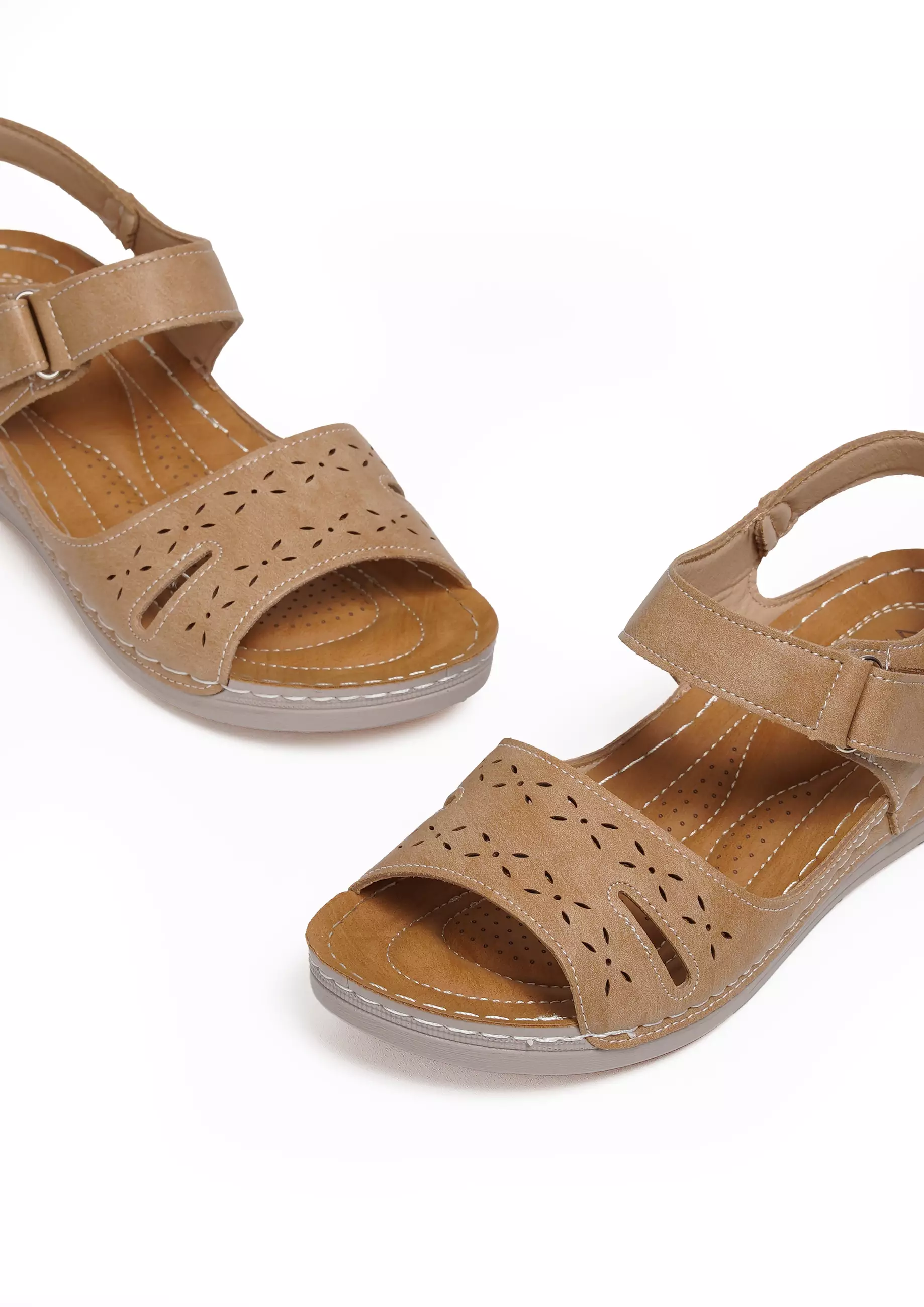 VIVI NICI - Anura Sandal Slip On Wedges Wanita Hak 5 Cm Camel Beige