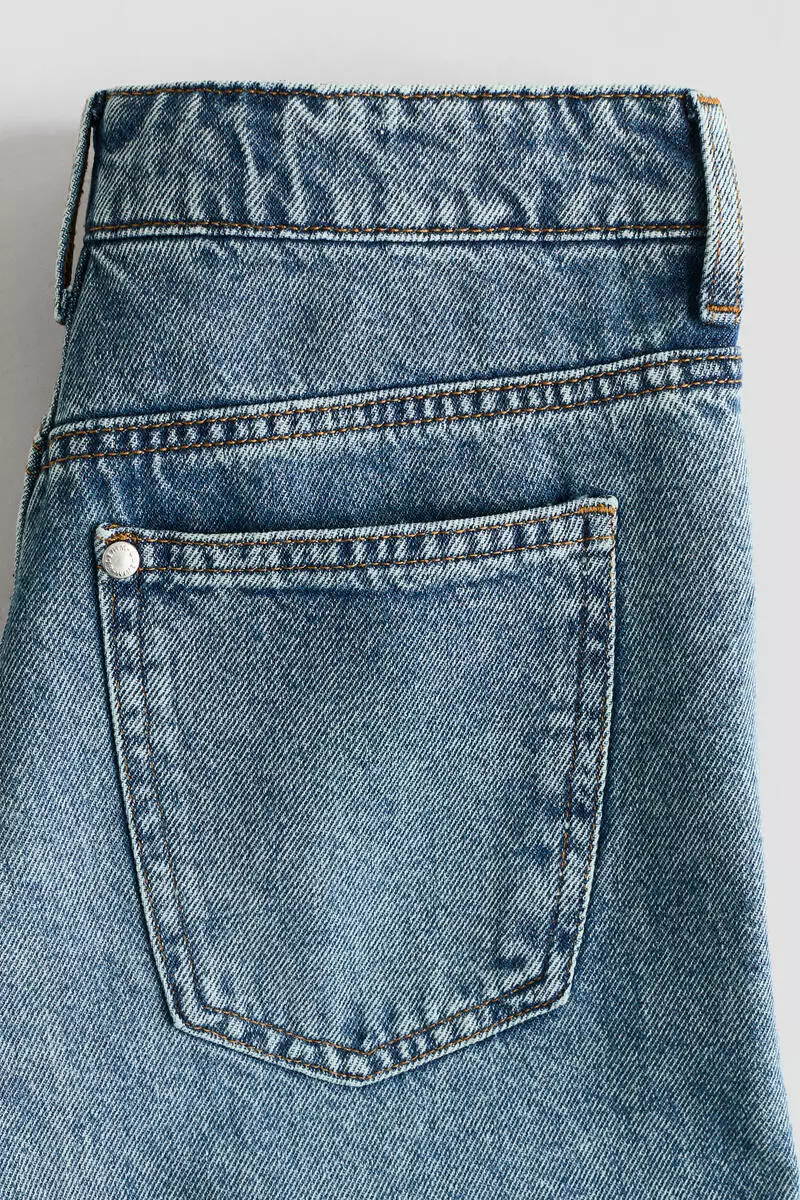 Loose Fit Jeans