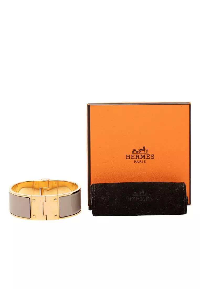 Pre-Loved Hermès Wide Enamel Charniere Hinged Bracelet