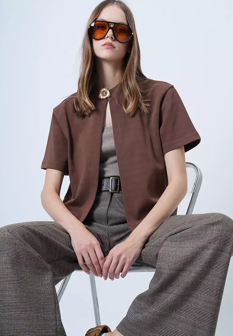 Gold Brooch Short Sleeve Knitted Jacket and Strapless Blouse Set