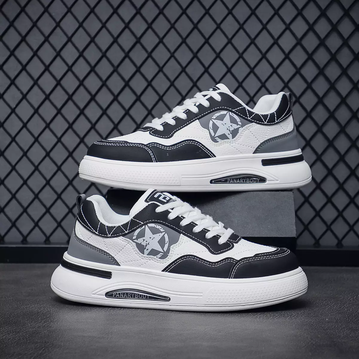 Sepatu Sporty Simple Pria Sneakers Cowok QN6626