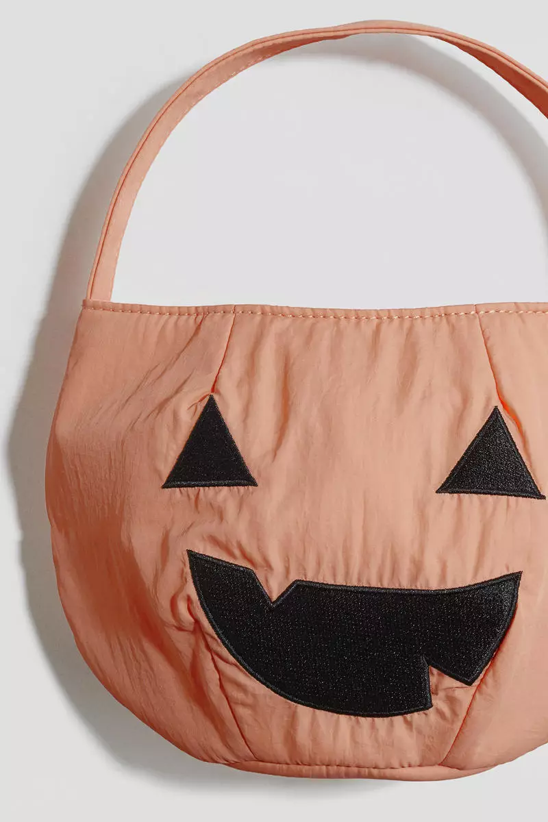 Motif-detail soft handbag