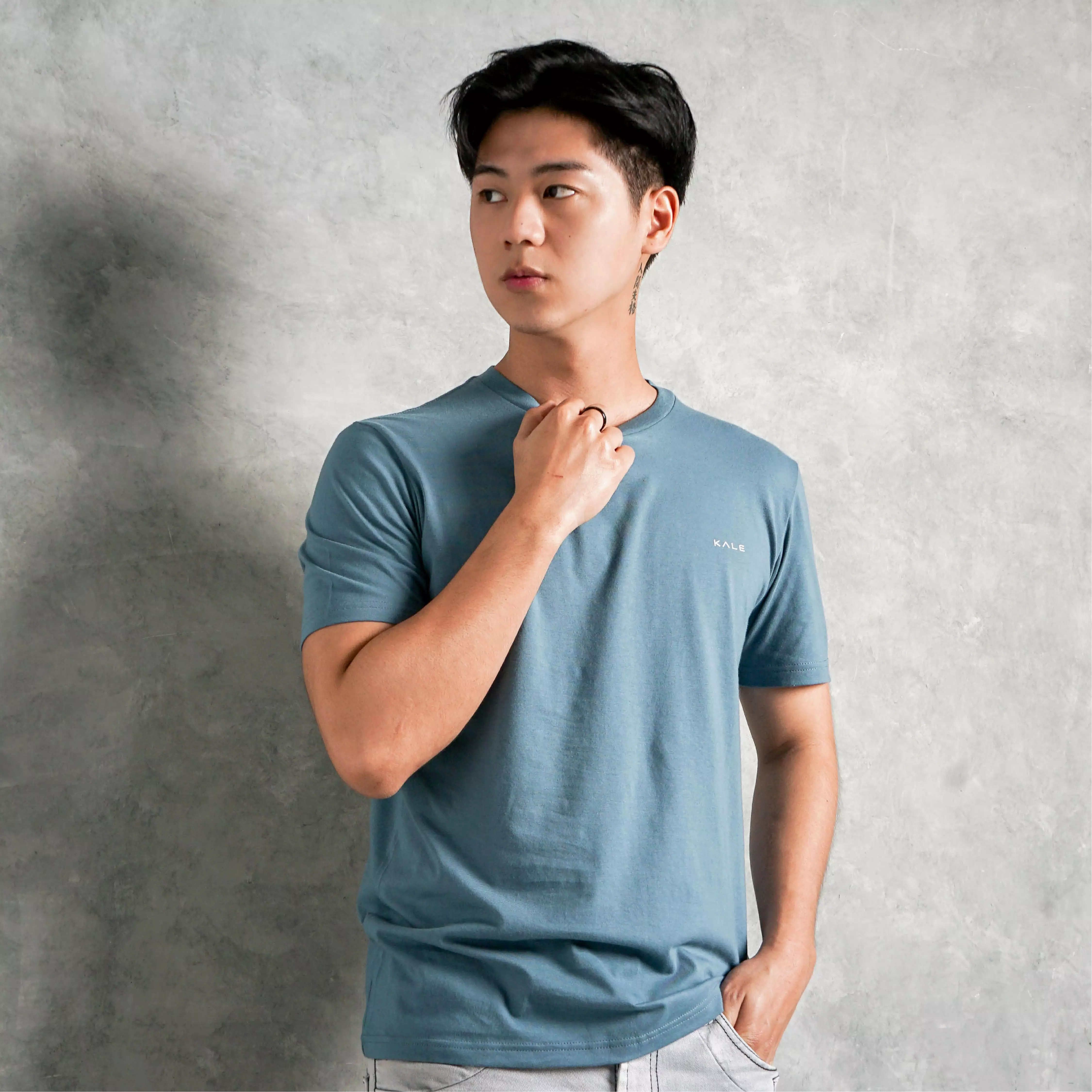 Kale Arion Dusty Blue / T-Shirt Pria Lengan Pendek / Unisex