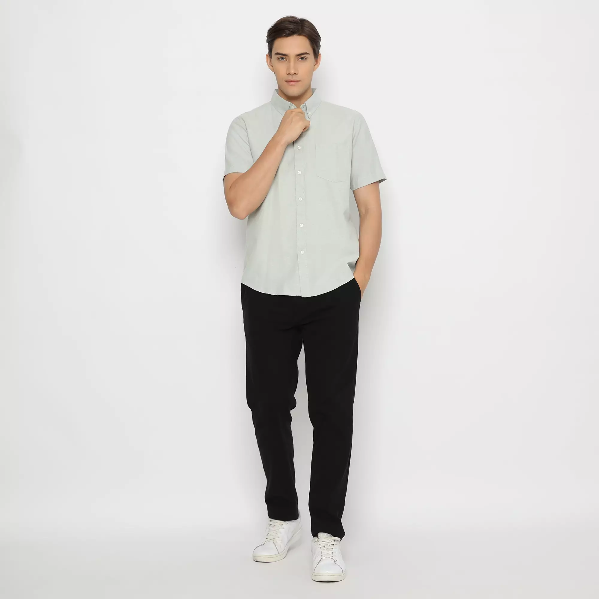 Platini Kemeja Pria Polos Oxford Pendek Hijau Sage 1080