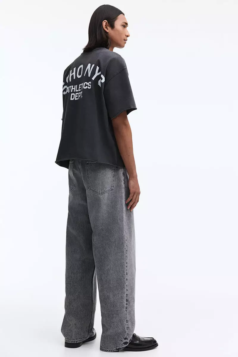 Oversized Fit Boxy-style t-shirt