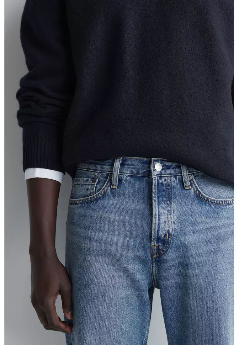 SIGNATURE REGULAR-FIT STRAIGHT-LEG JEANS