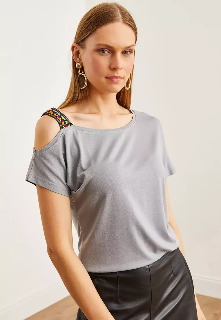 Women's One Shoulder Ethnic Garnished Blouse BLZ-19000194