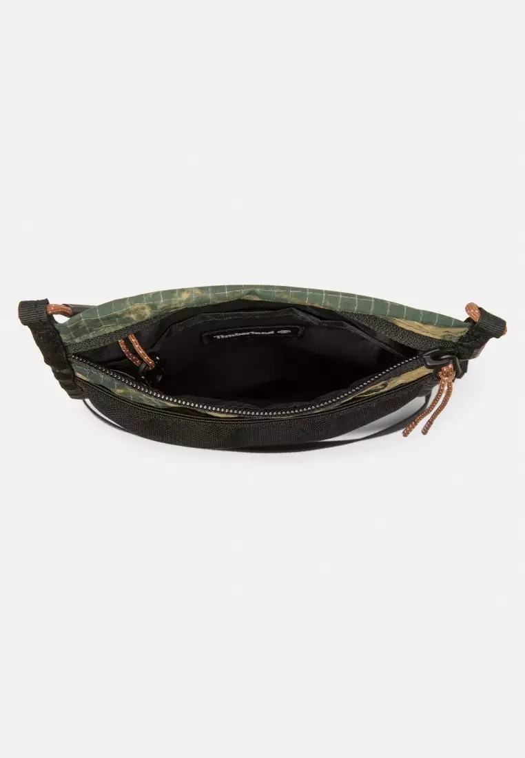 City Traverse Lite Camo Passport Holder