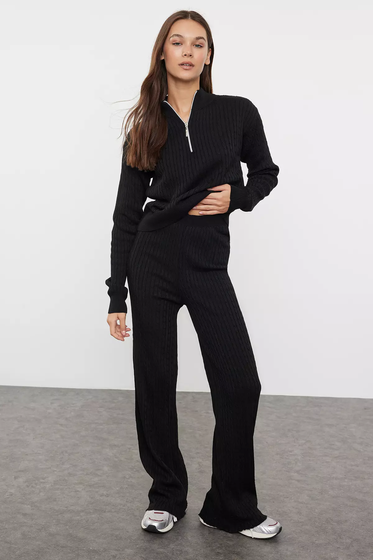 Black Zippered Knitwear Bottom-Top Set TWOAW25AU00059