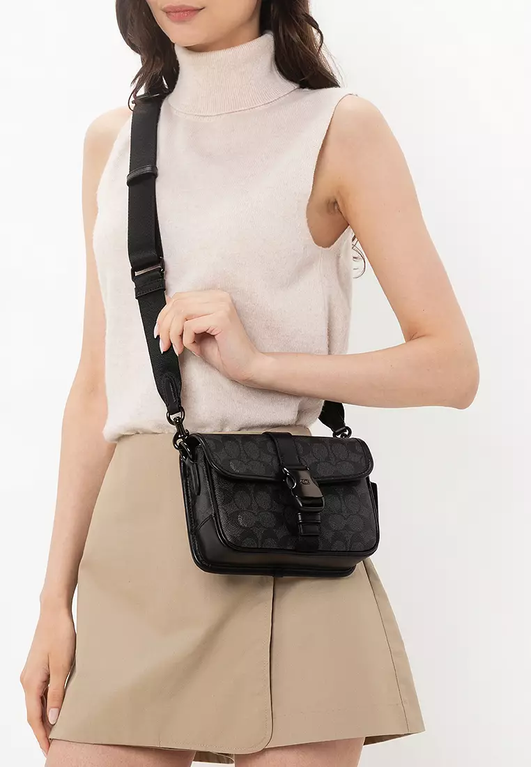 Coach League Crossbody Bag in Signature Canvas 19 (cq) 2025