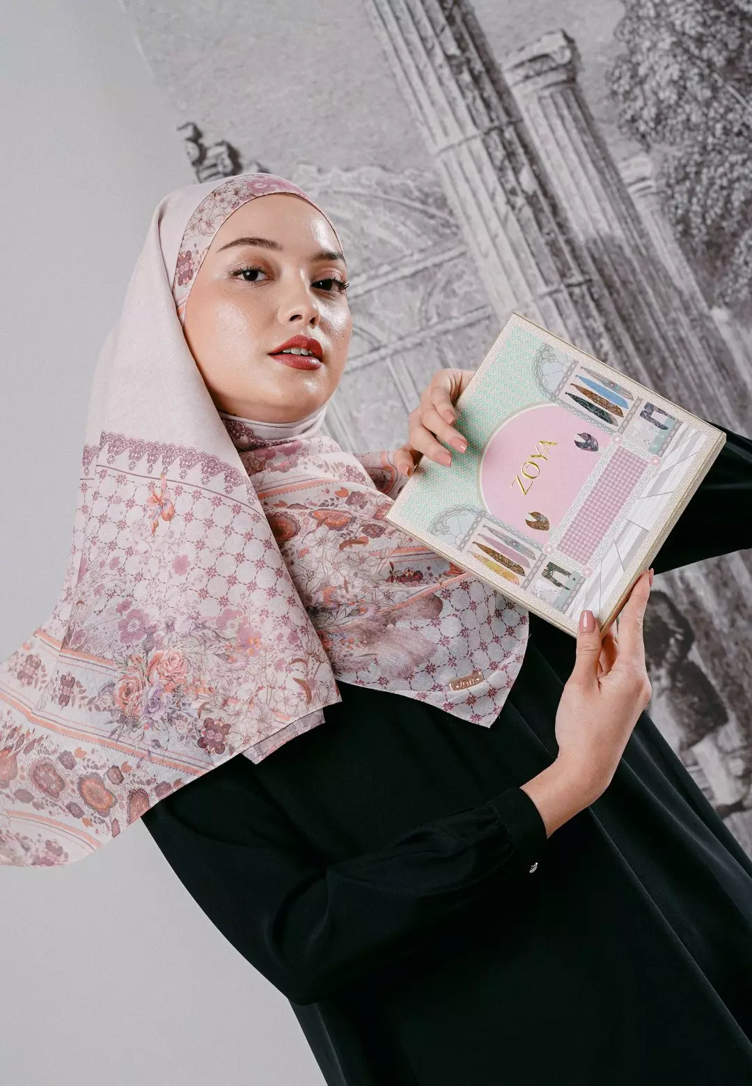 ZETTA Scarf Light Brown - Kerudung Hijab Segiempat Motif - Bahan Voal Premium - Ukuran 115x115