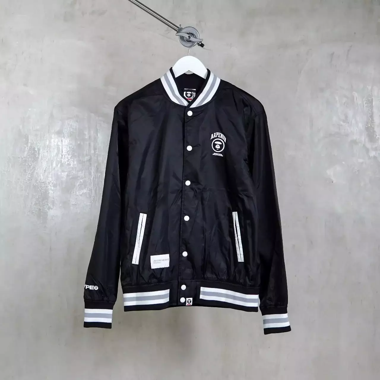 Harga jaket a bathing ape original outlet