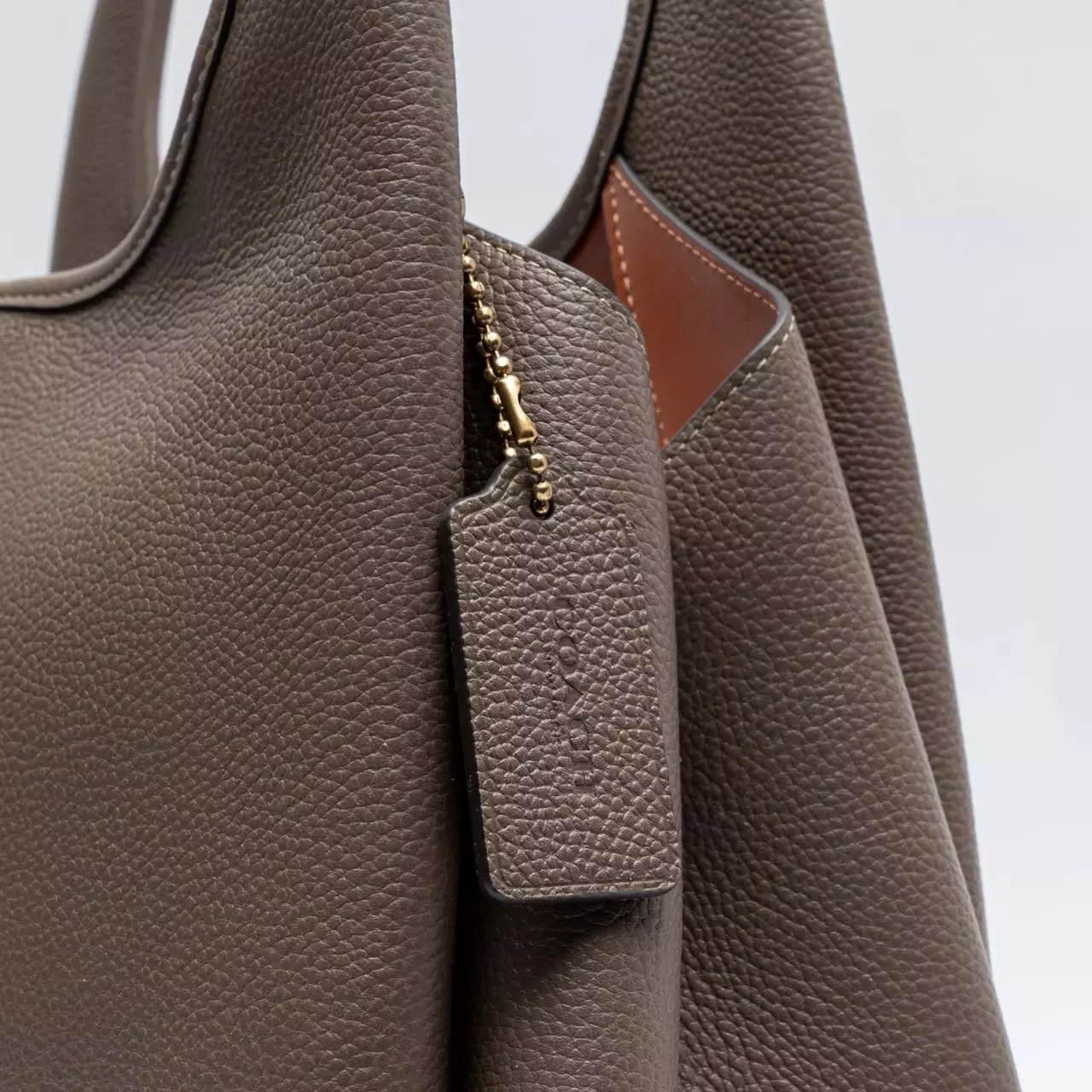 Lana Shoulder Bag Dark Stone Ghw