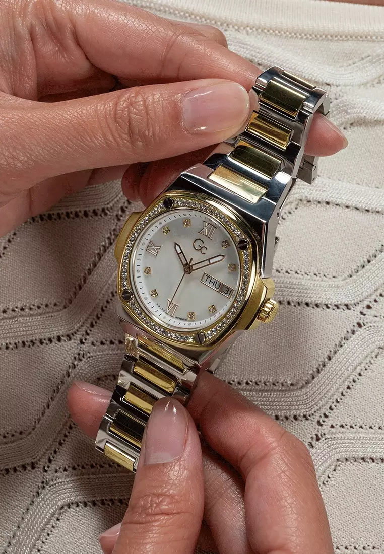 Gc Coussin Shape Lady Y98008L1MF