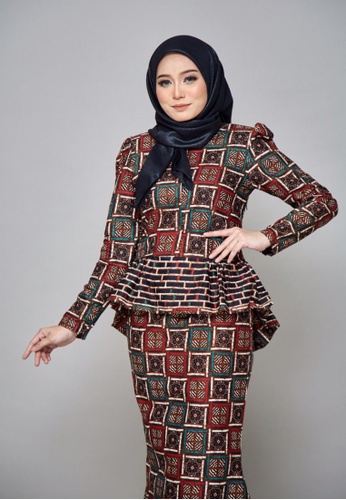 Buy CHYARA 3.0 - Batik Peplum Sofea for Lady from ROSSA COLLECTIONS in black and blue and Beige only 179