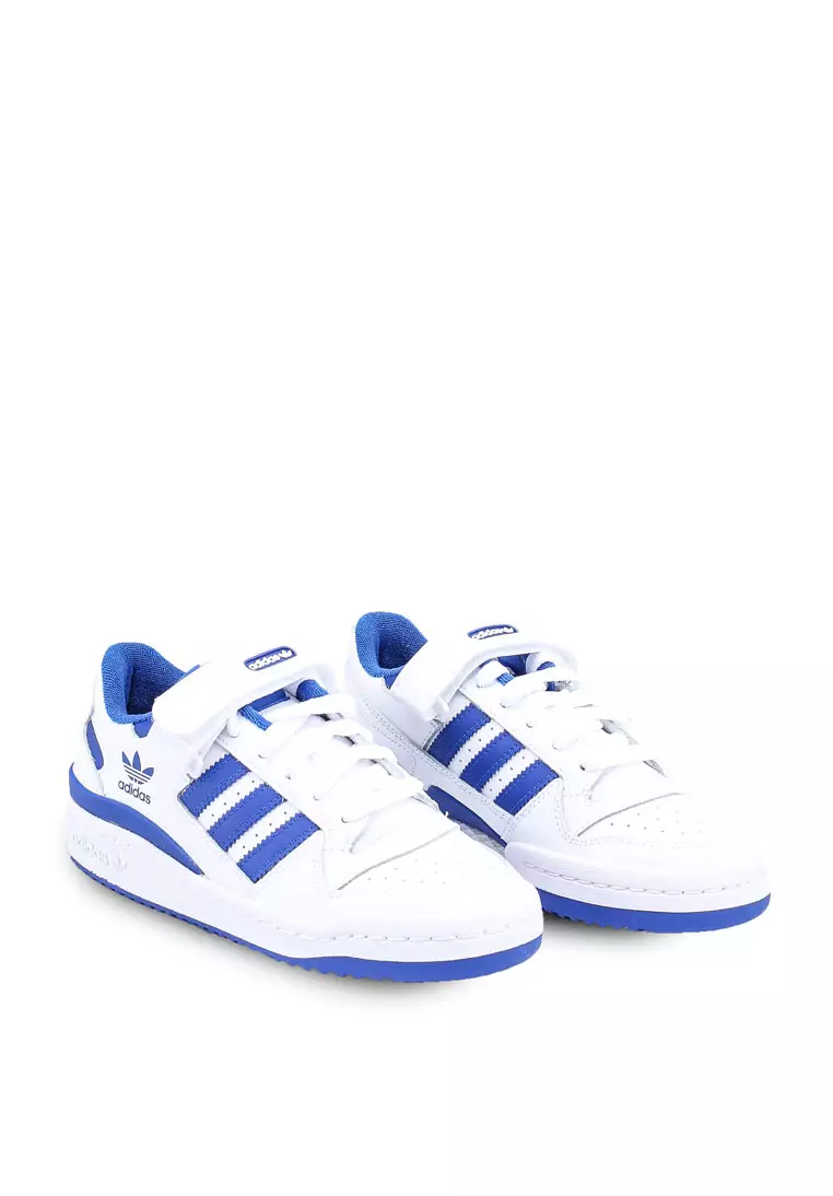 Puma vs sales adidas online