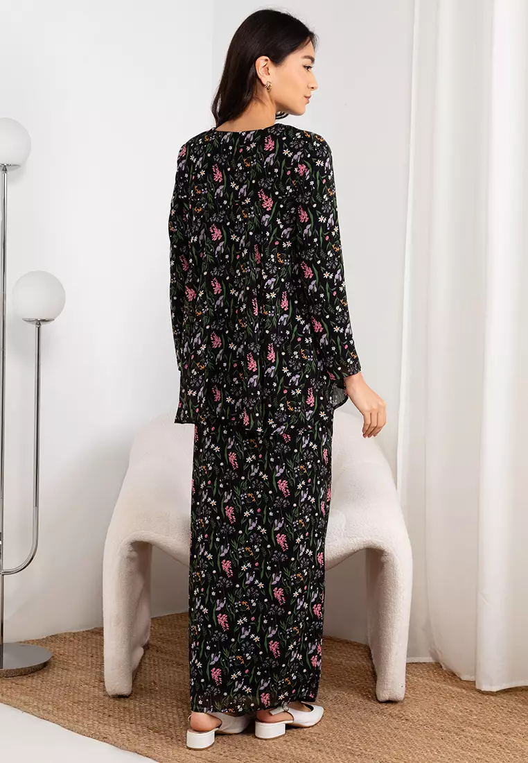 Blissful Blooms Zip Front Kurung Kedah Kain Lipat Depan