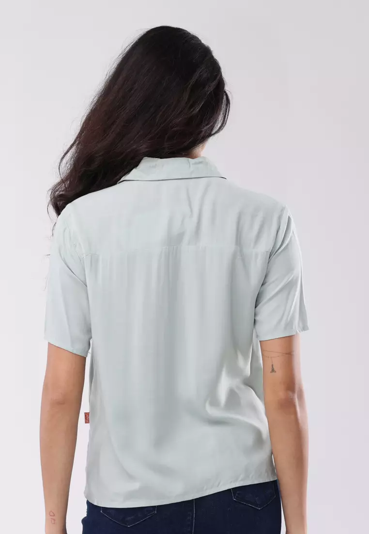 Short Sleeves W/ Collar Blouse
