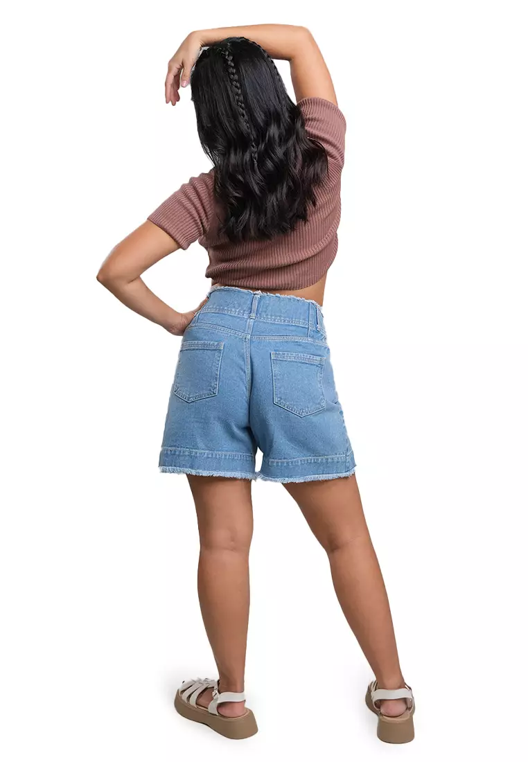 Two Button Denim Shorts With Raw Edge