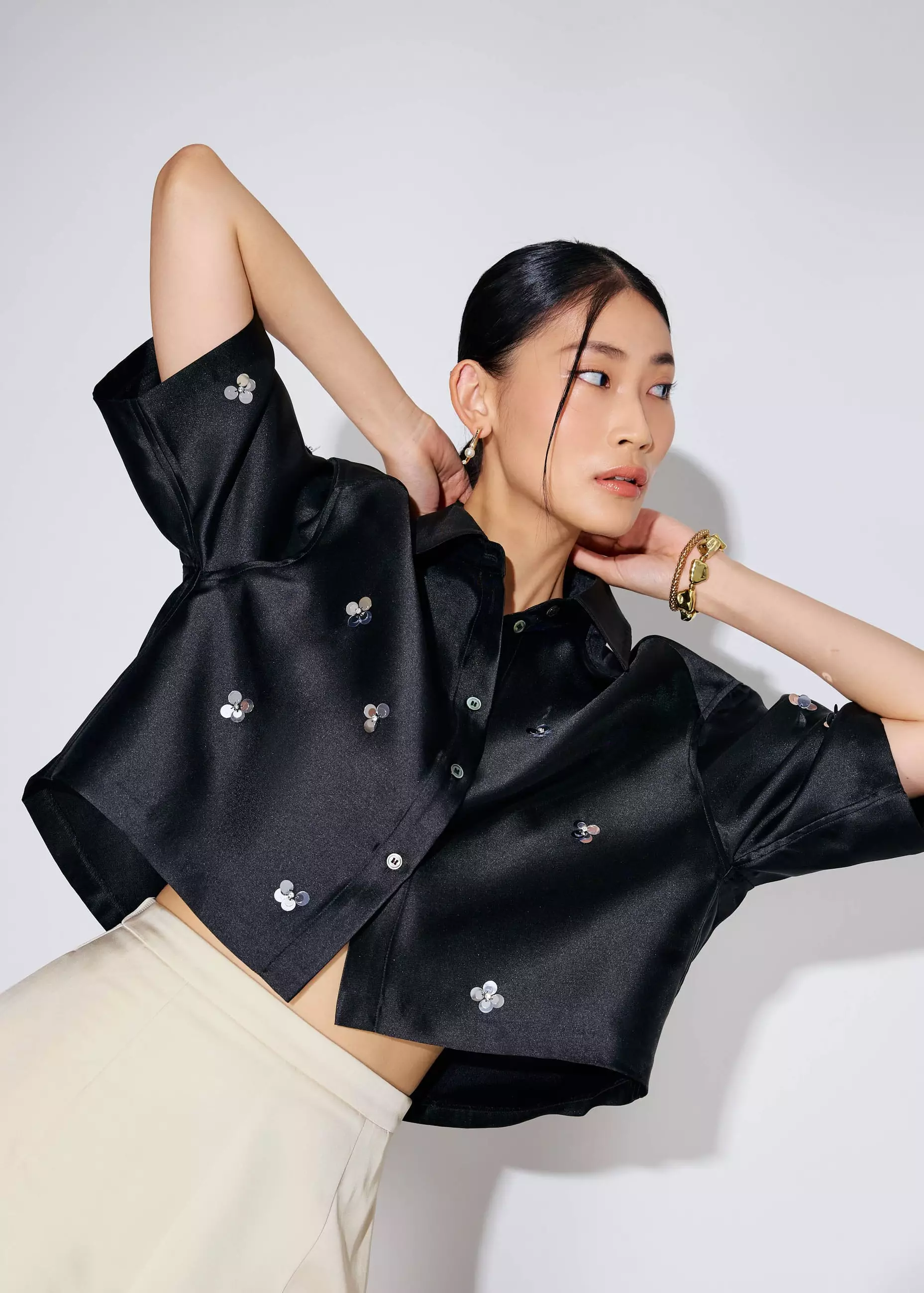 Atasan Wanita - Embellished Satin Collared Boxy Crop Shirt