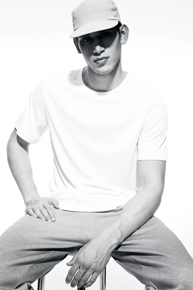 DryMoveâ¢ Sports top