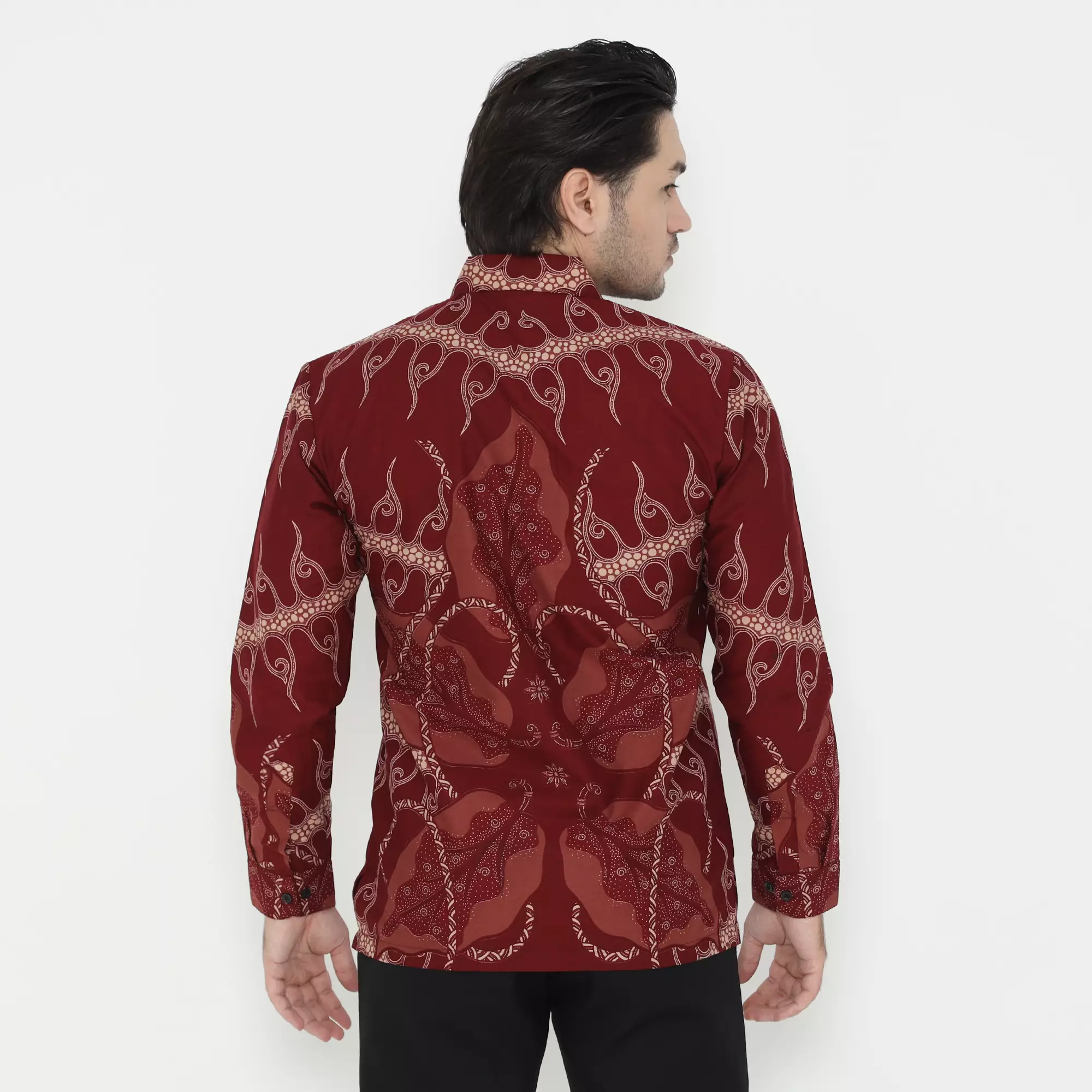 Kemeja Batik Motif Laksmi Lengan Panjang Batik Tulis Slimfit Warna Red