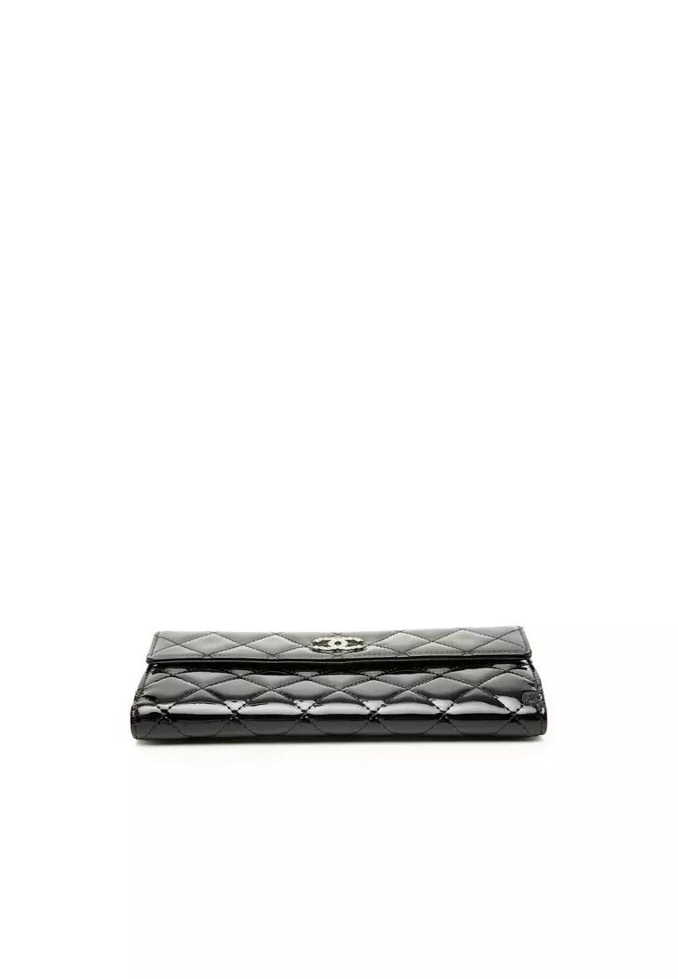 Pre-Loved Chanel Cc Quilted Patent Brilliant Continental Wallet