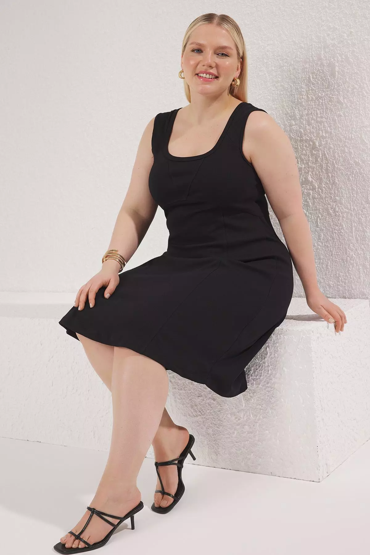 Black Boat Neck A-Line Camisole Knit Plus Size Dress Tbbss25Ah00196