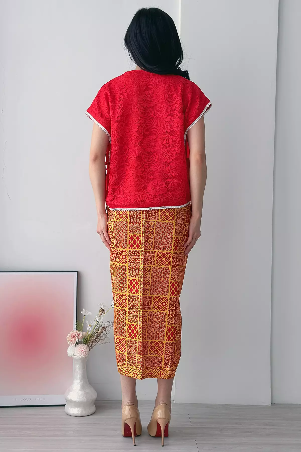 Viveka Merah Kebaya Vest
