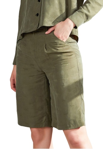 Titika Active Couture 綠色 Wrangler Shorts D9B6CAA752E23EGS_1