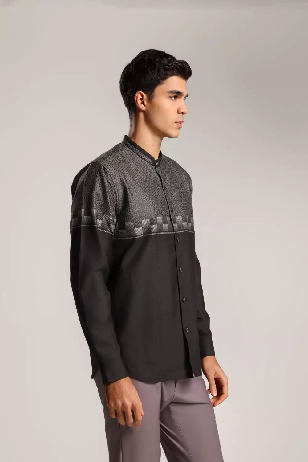 MOC Kemeja Koko Lengan Panjang Pria Maurer - Black