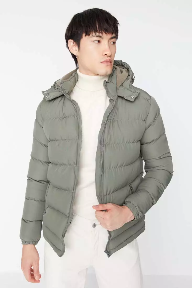 Khaki Men s Zippered Winter Coat with Fleece Inner Wind Resistant Coat