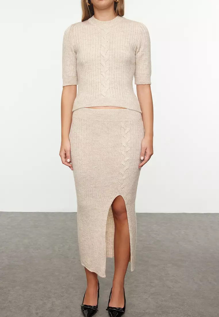 Soft Textured Ecru Knitwear Set