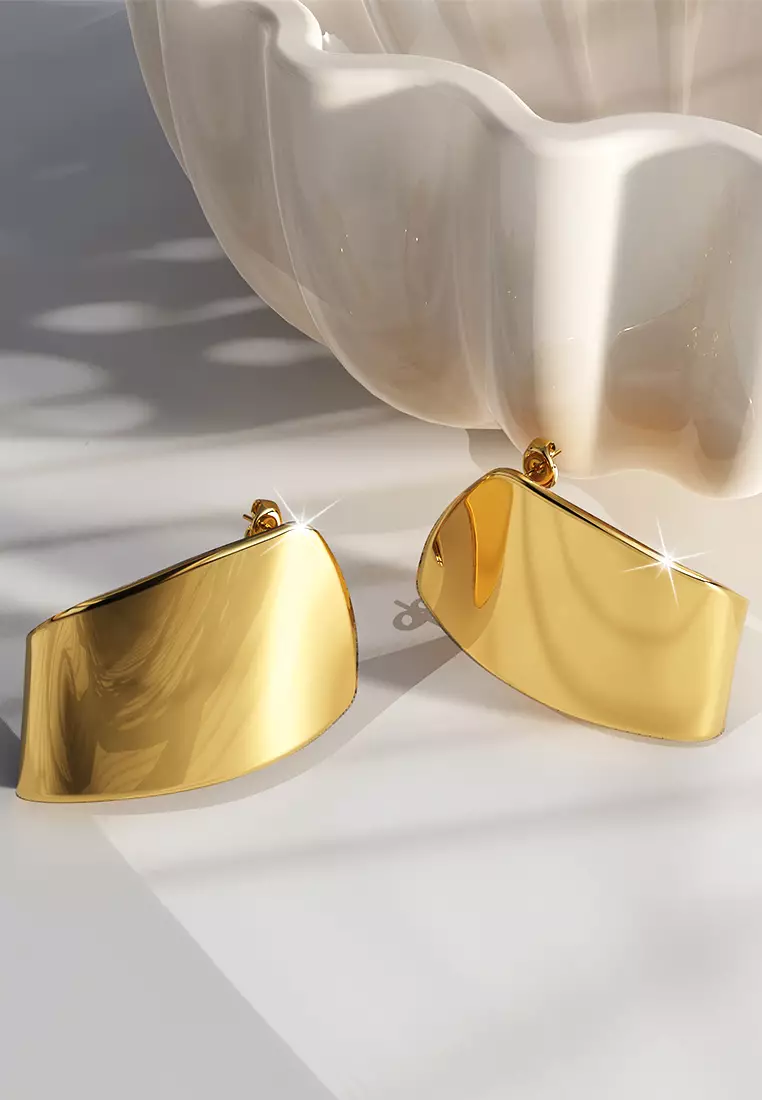 Solid Jagurd Earrings in Gold