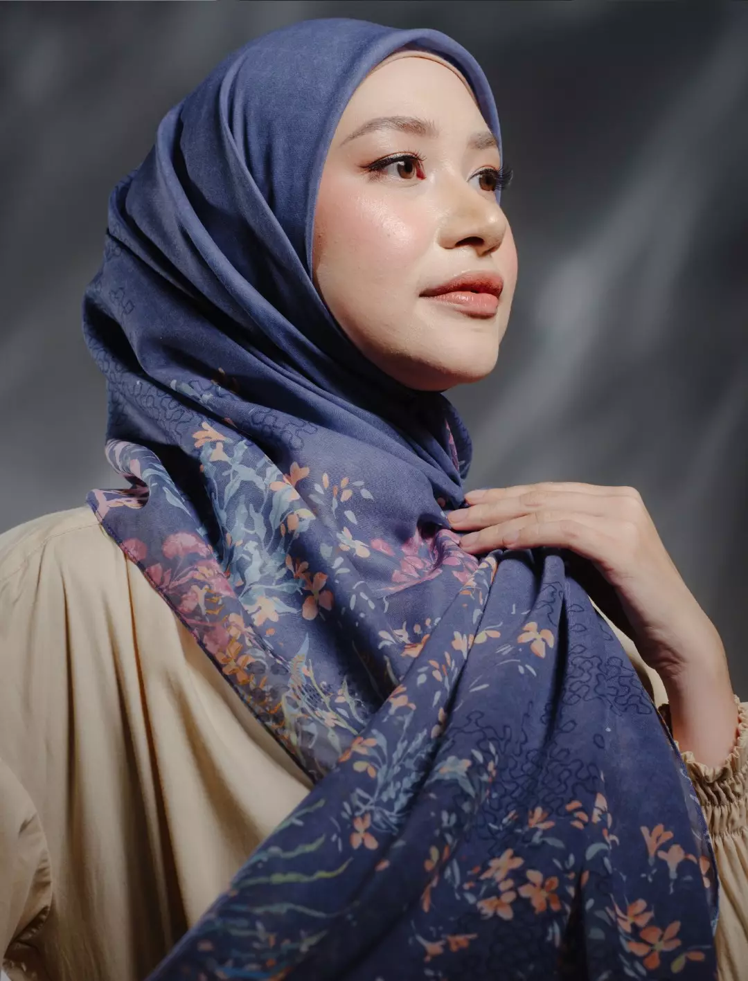 MARINA Scarf Navy - Kerudung Hijab Segiempat Motif With BOX - Bahan Voal Premium - Ukuran 115x115