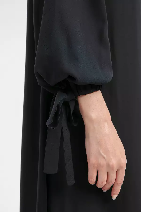 MINIMAL - Ancora - Gamis Lipit Asimetris - Black Warna Black