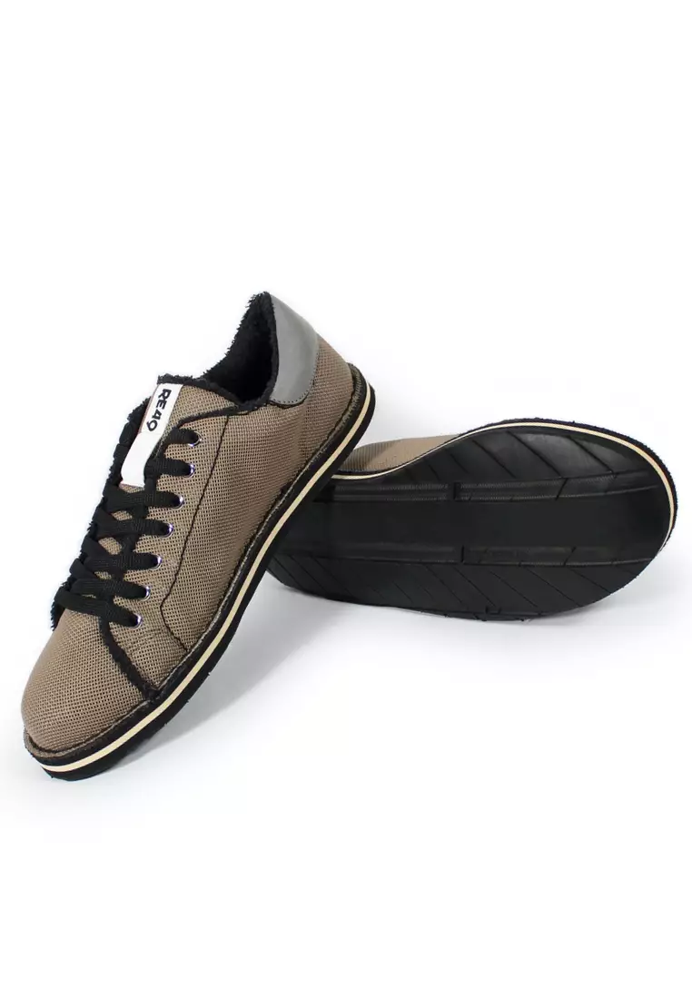 MARE LIFESTYLE Sneakers - Made from 100% Recycled Materials in Italy from Recycled beach beds and chairs fabric and car tyres for the soles. MARE LIFESTYLE sneakers - Light Brown