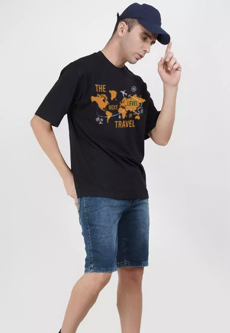 超大 Next level of Travel 黑色棉质短袖常规版型 T 恤