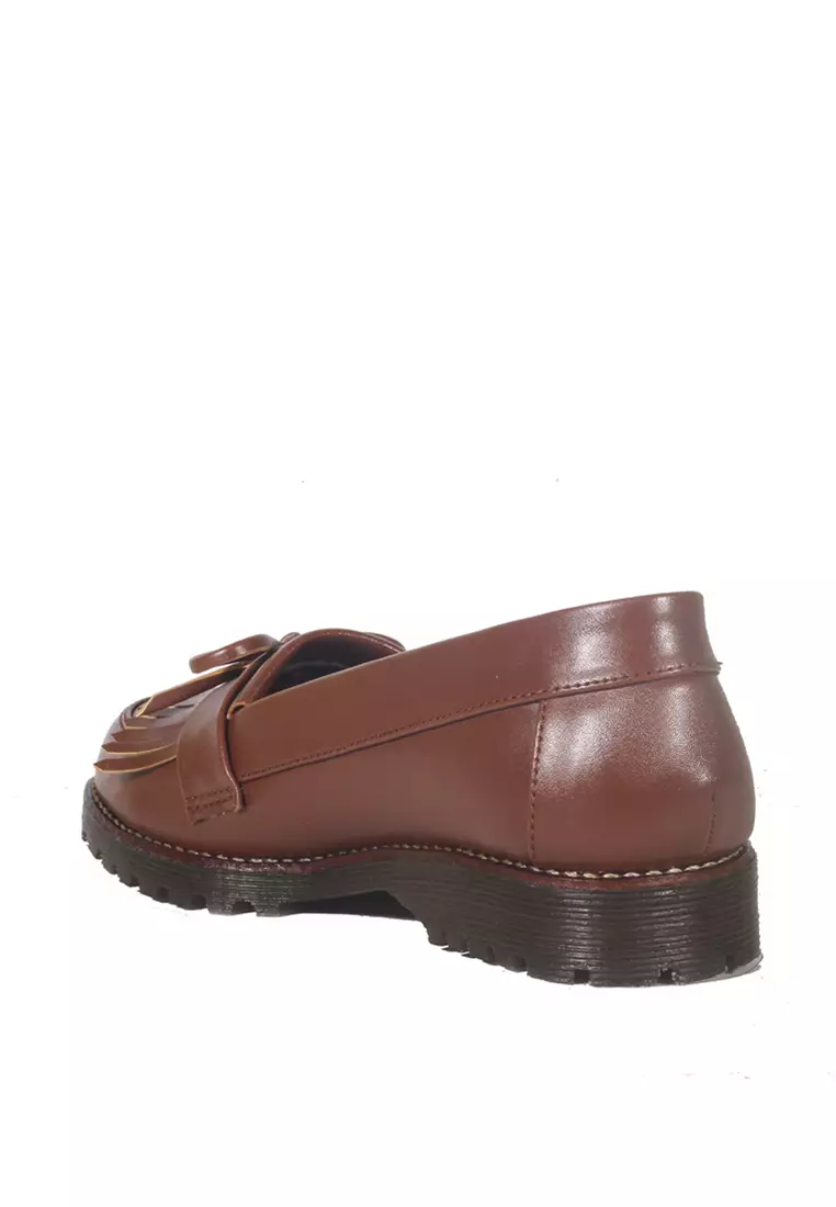 Lvnatica Victoria Brown