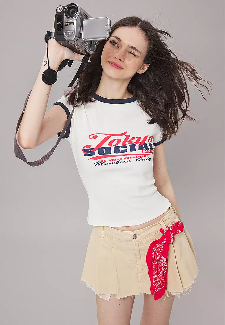 Ecru Slogan Print Color Block Fitted Knitted T-Shirt