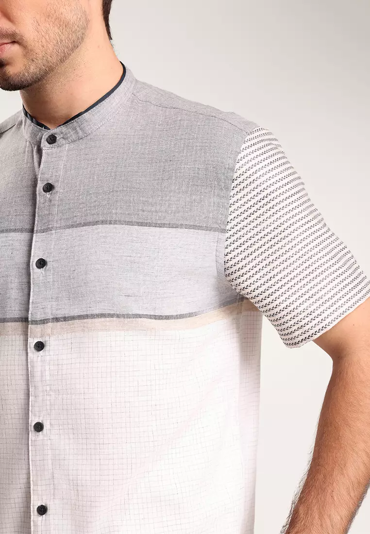 Men's Top by MOC Kemeja Koko Lengan Pendek Pria Furkan - White