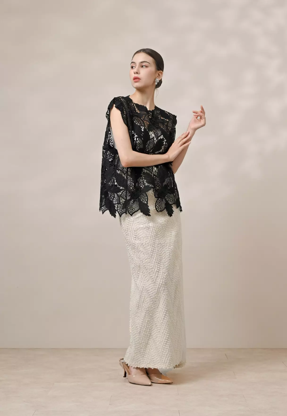 Sorrel Vest - Obsidian