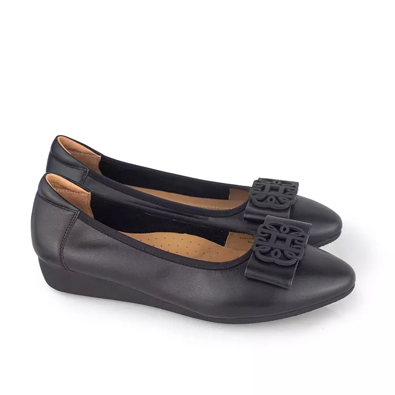 Sepatu Flat Wanita Gino Mariani Glenda Black