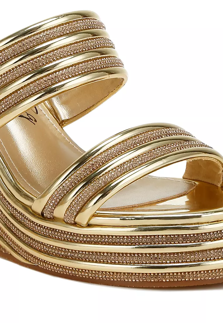 Metallic Faux Leather Wedge Sandals in Gold