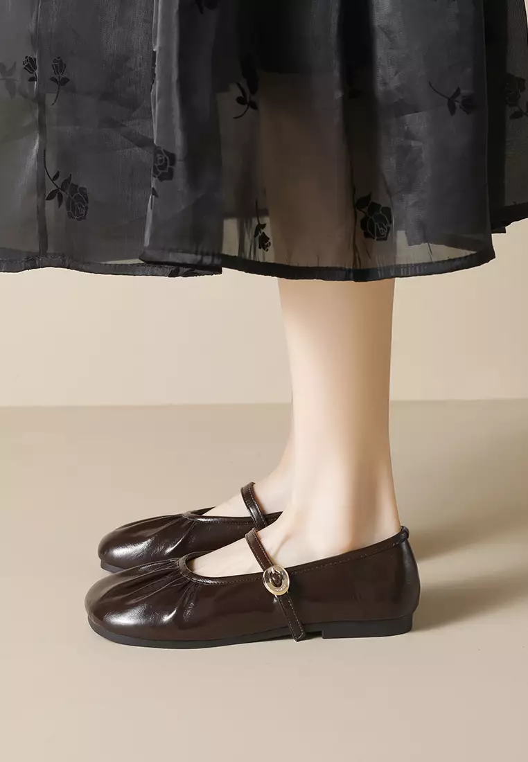 Needle Buckle Strap Pleated Mary Jane Shoes WW993-9