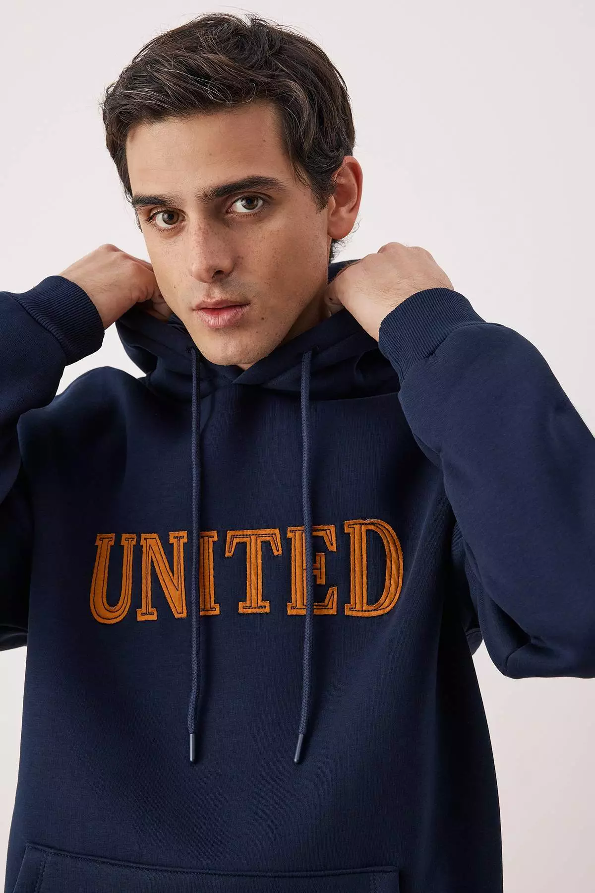 Navy Blue Oversize/ Wide Cut Applique Embroidered Sweatshirt Tmnaw26Sw00056
