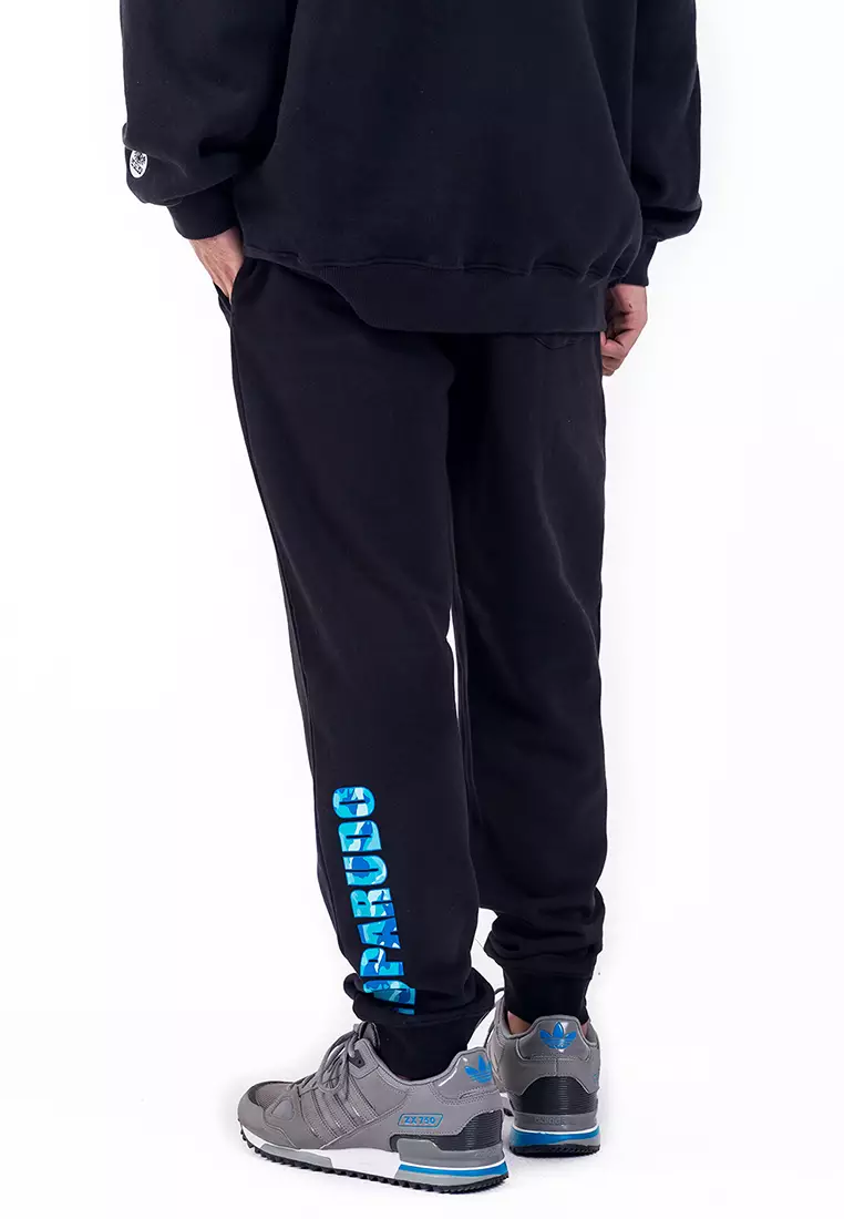 Blue camo nike sweatpants deals
