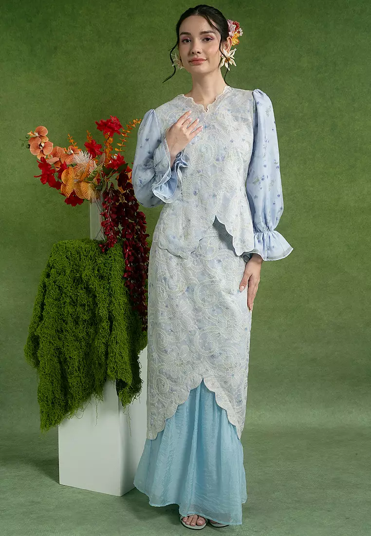 Eliana Embroidered Modern Kurung