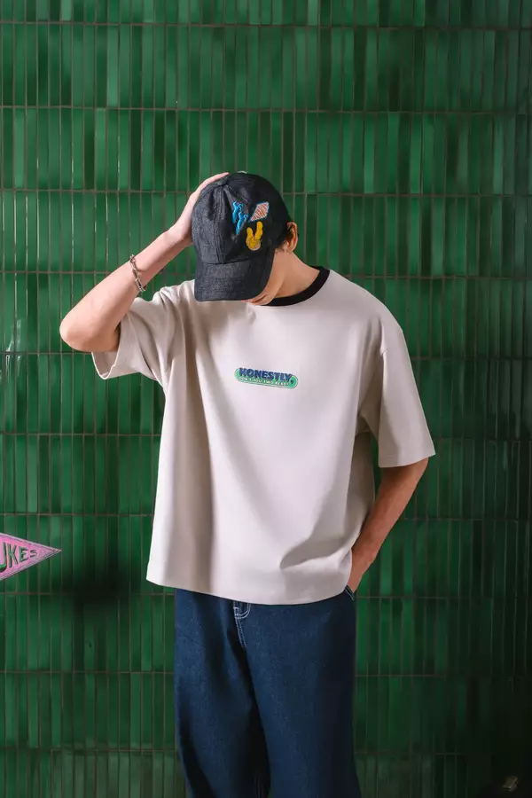 FACILITY Harry Potter Collection - Honestly Don't You Two Read ? Boxy Tee - White